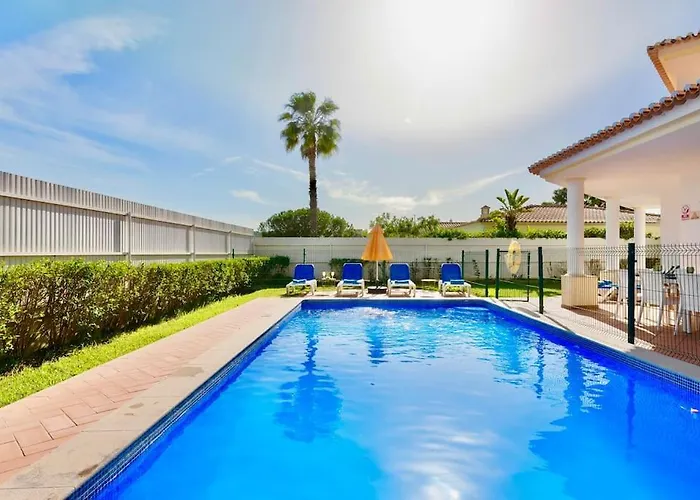 Casa Luna With Saltwater Pool Vakantiehuis *