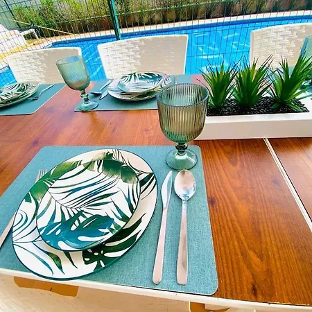 Dom wakacyjny Casa Luna With Saltwater Pool Olhos de Agua (Albufeira)